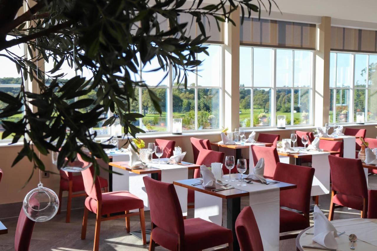 Carden Park Hotel, Golf Resort&Spa Tilston Buitenkant foto