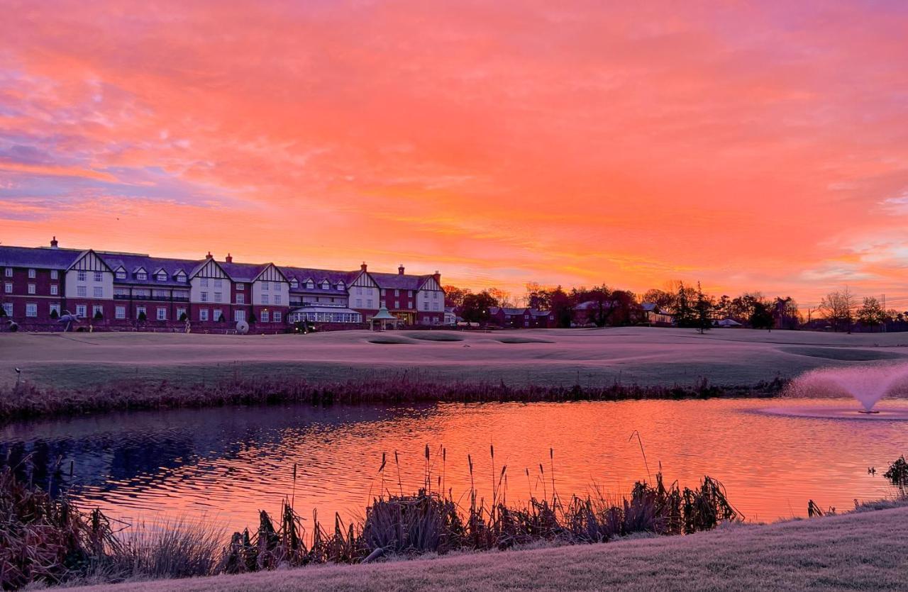 Carden Park Hotel, Golf Resort&Spa Tilston Buitenkant foto
