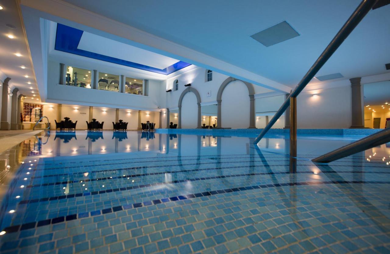 Carden Park Hotel, Golf Resort&Spa Tilston Buitenkant foto