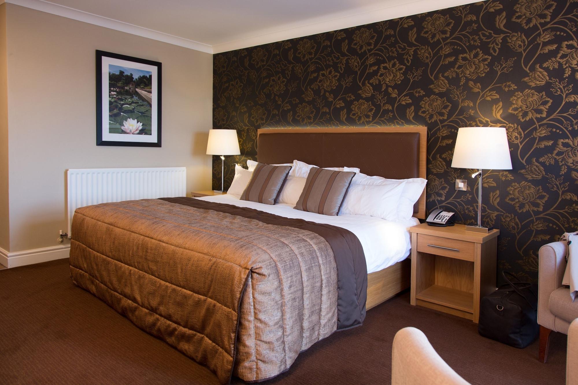 Carden Park Hotel, Golf Resort&Spa Tilston Buitenkant foto